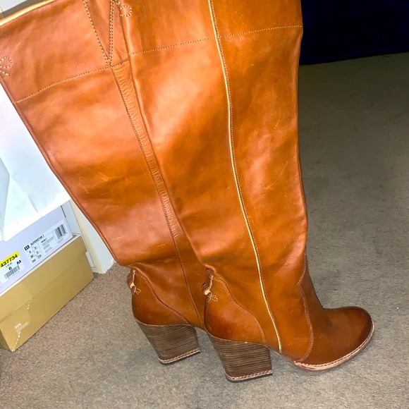 High boots - Picture 1 of 5